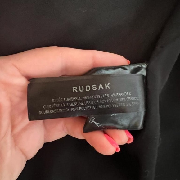 Leather sleeved long coat - Picture 5 of 5